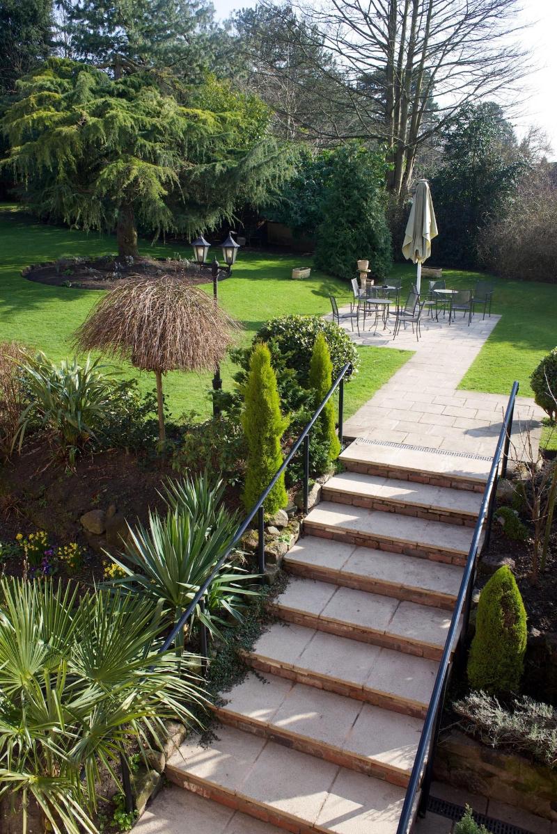 Alderley Edge Hotel - Teras