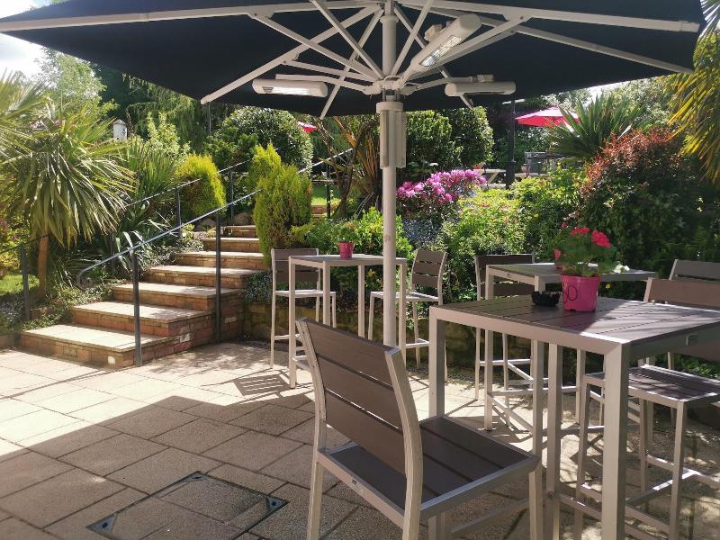 Alderley Edge Hotel - Teras