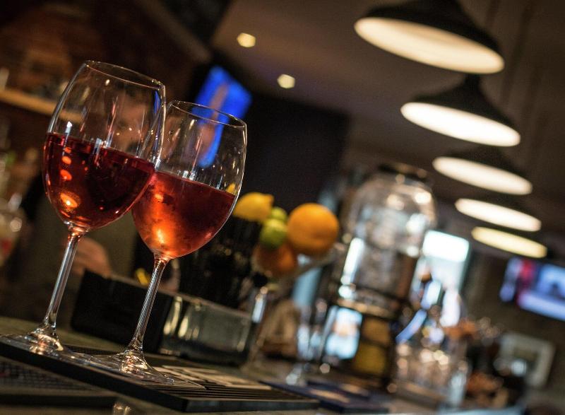 The Portland Hotel - Bar
