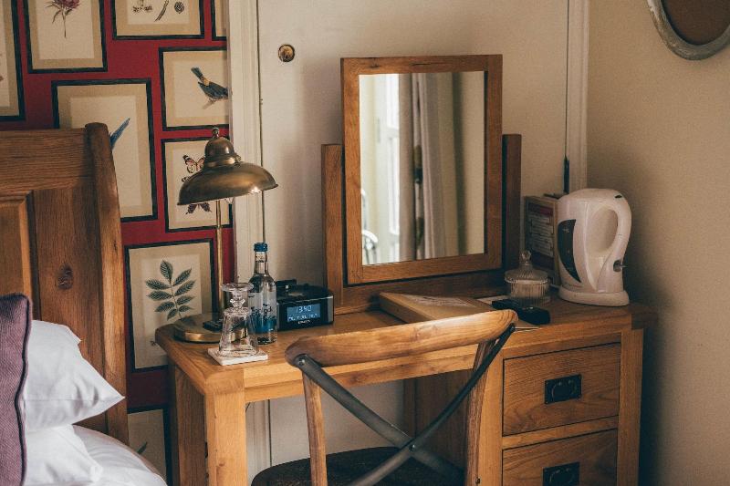 Darwin's Townhouse - Oda