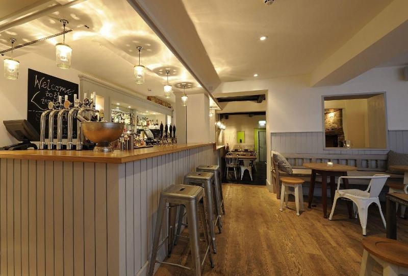 Lion And Pheasant Hotel - Bar