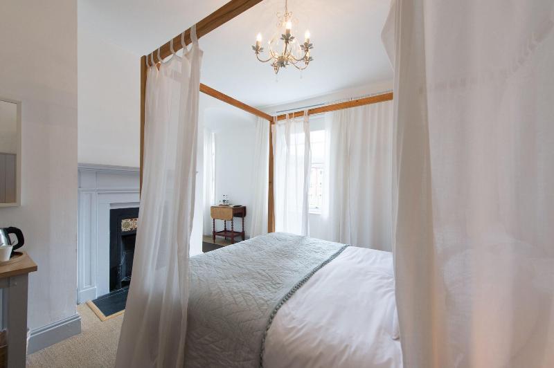 Lion And Pheasant Hotel - Oda