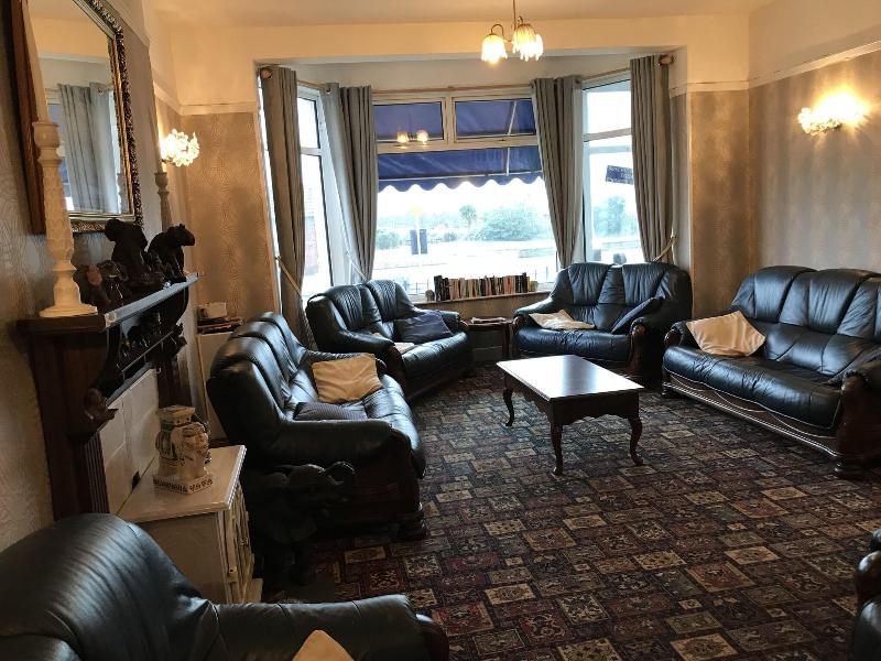 North Parade Seafront Accommodation - Lobi