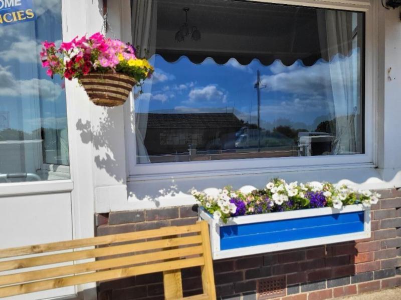 North Parade Seafront Accommodation - Genel