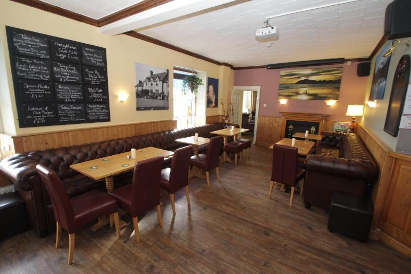The Lion Hotel - Bar