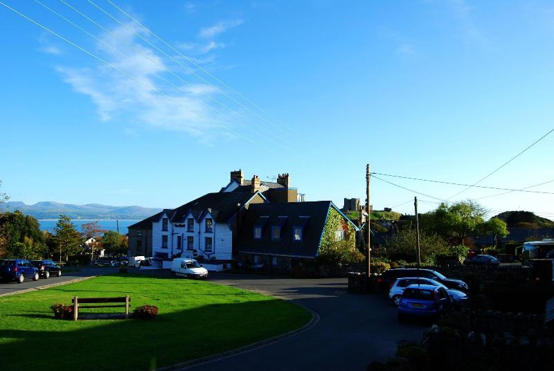 The Lion Hotel - Genel