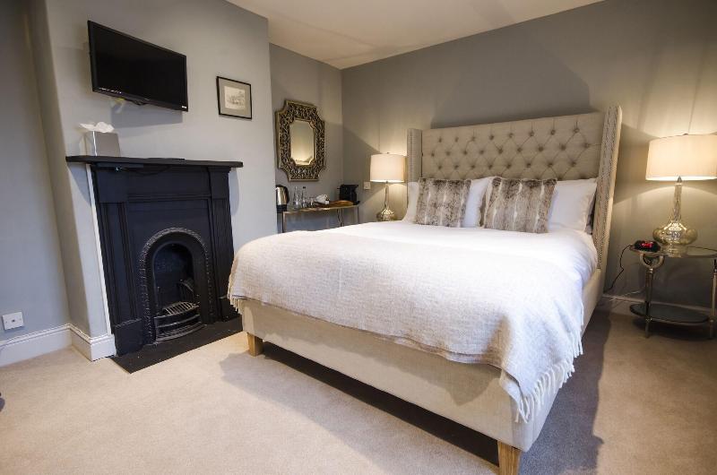 The Black Lion, Long Melford - Oda