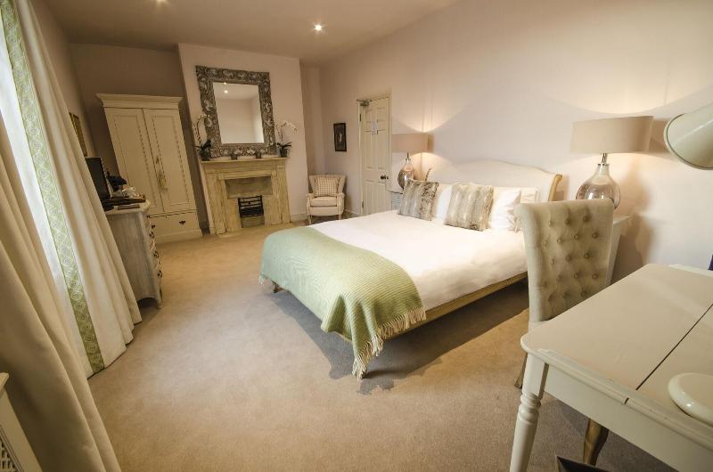 The Black Lion, Long Melford - Oda