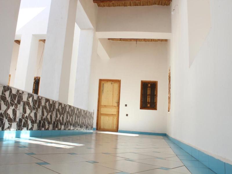 Riad Amodou - Lobi