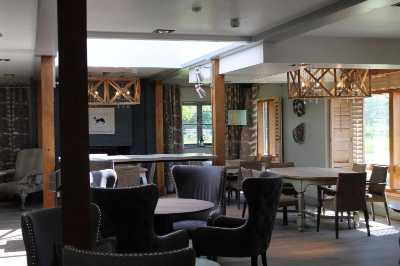 The Cock O' Barton - Bar