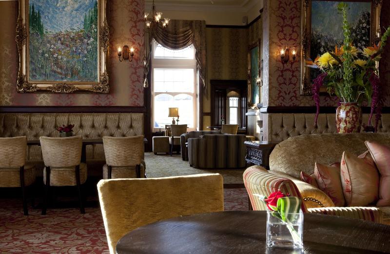 Camelot Castle Hotel - Bar
