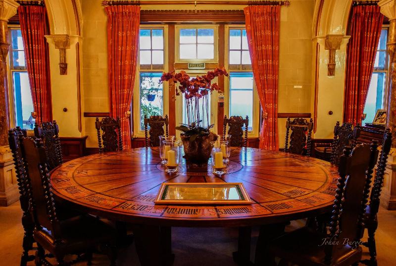 Camelot Castle Hotel - Lobi