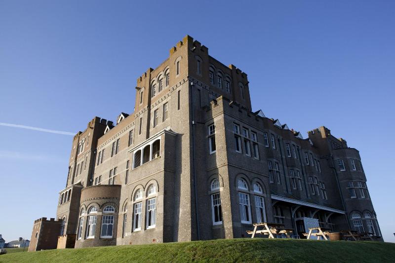 Camelot Castle Hotel - Genel