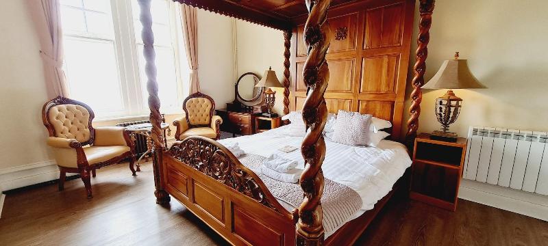 Camelot Castle Hotel - Oda