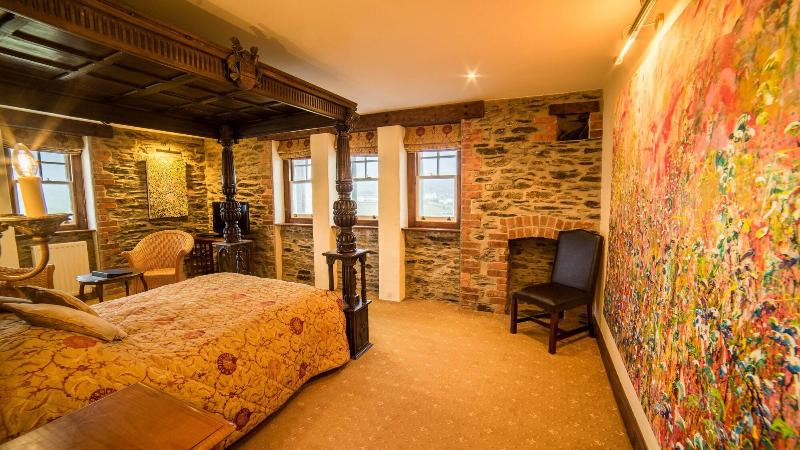 Camelot Castle Hotel - Oda
