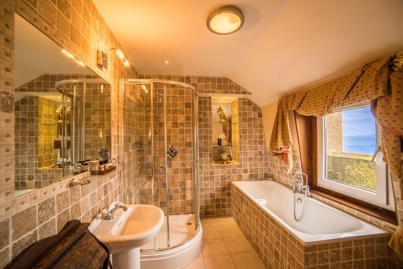 Camelot Castle Hotel - Oda