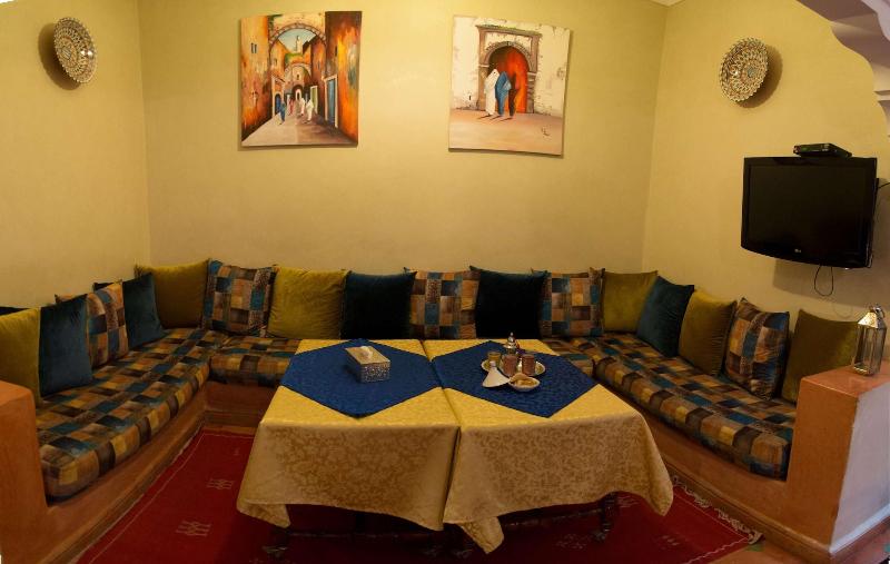 Dar Asdika - Bar