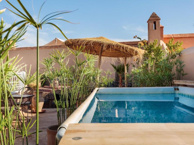 Riad Jnan El Cadi - Aktivite
