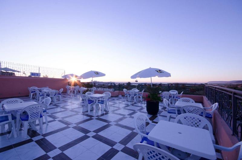 Hôtel Inou - Restoran