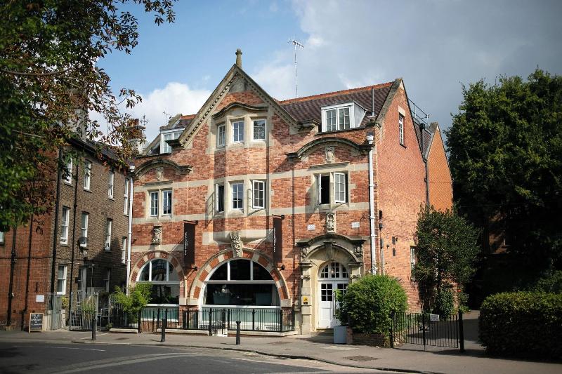One Warwick Park Hotel - Genel