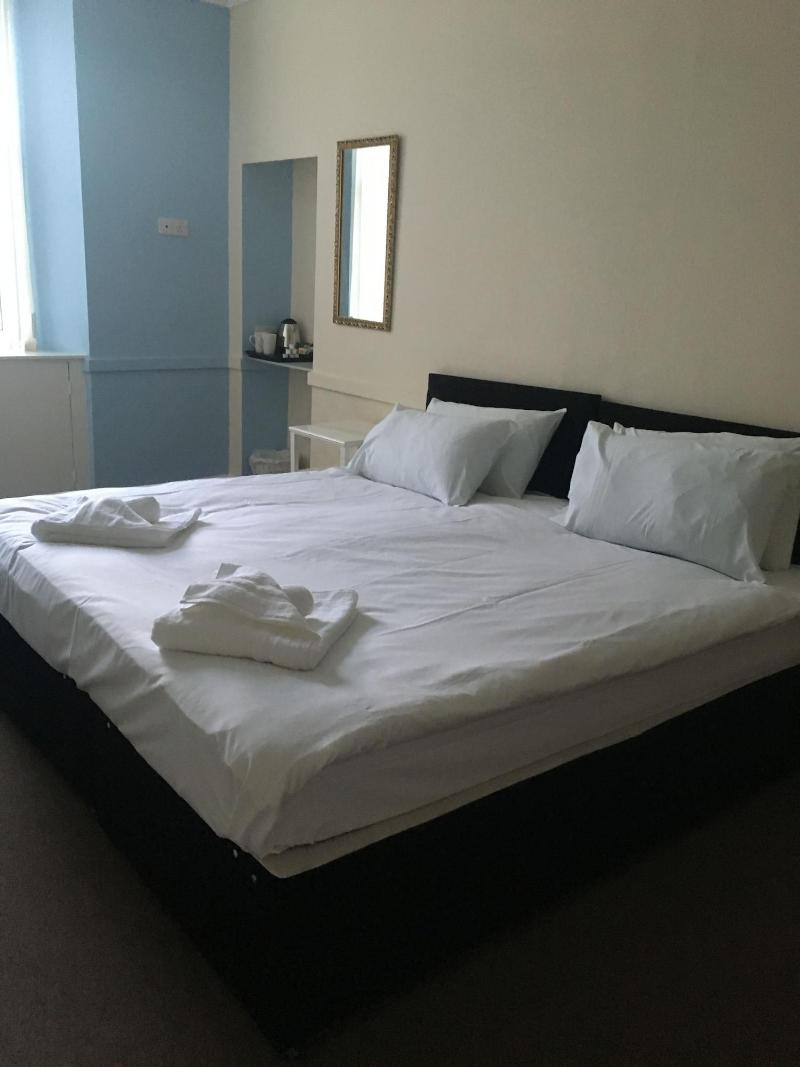 George And Abbotsford Hotel - Oda