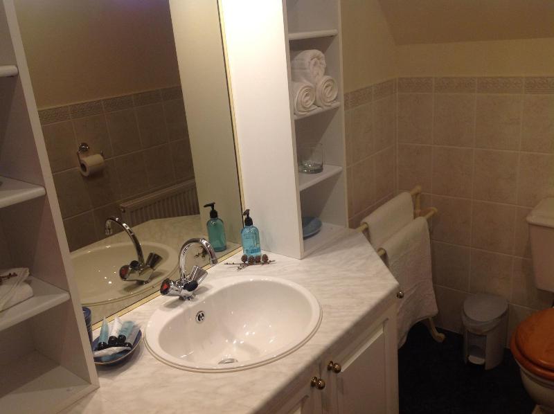 Lochview Guesthouse - Oda