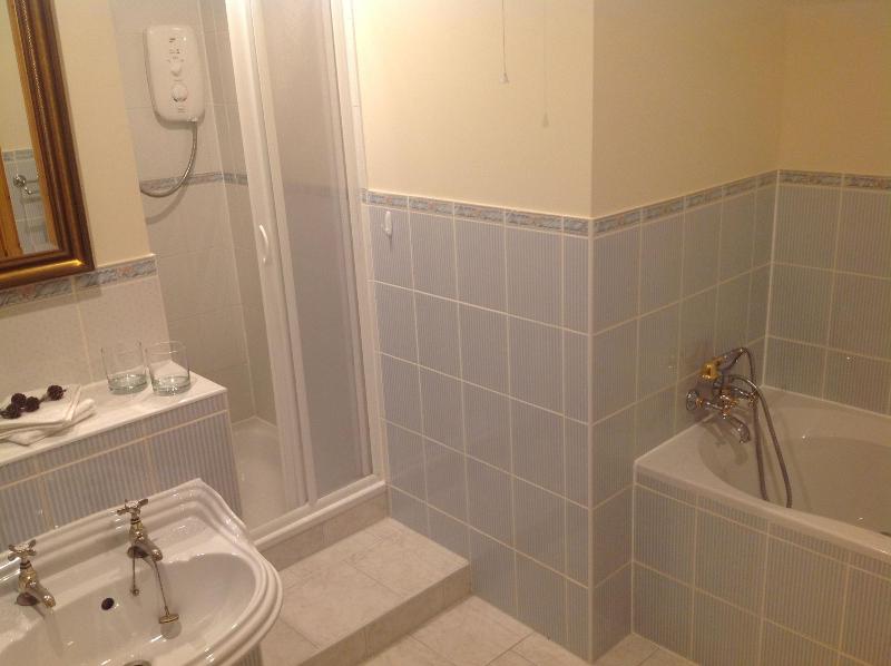 Lochview Guesthouse - Oda
