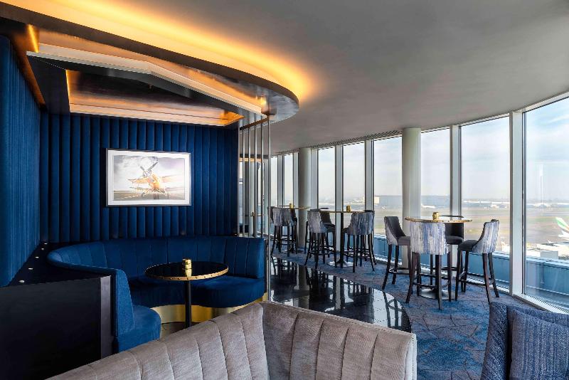 Hilton Garden Inn London Heathrow Terminal 2 And 3 - Bar