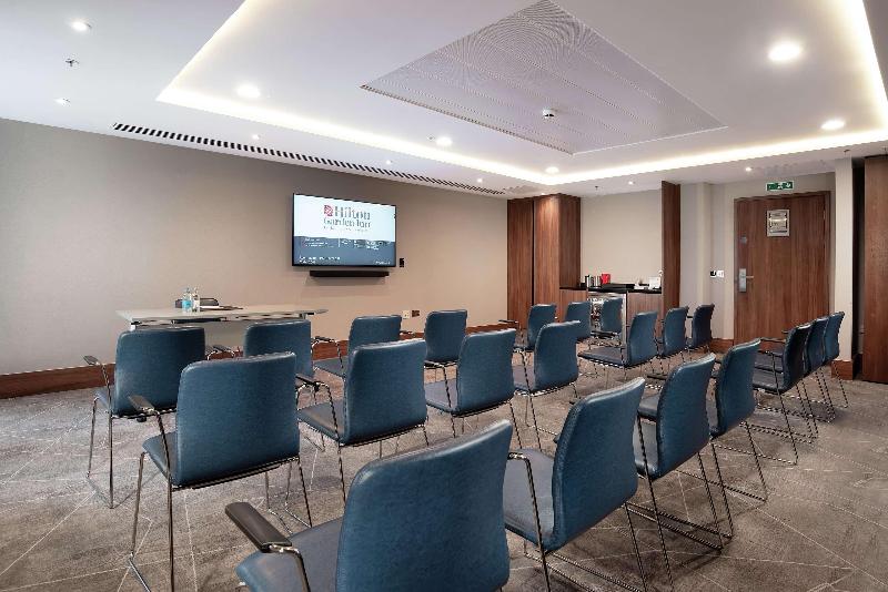 Hilton Garden Inn London Heathrow Terminal 2 And 3 - Toplantı