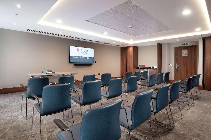 Hilton Garden Inn London Heathrow Terminal 2 And 3 - Genel