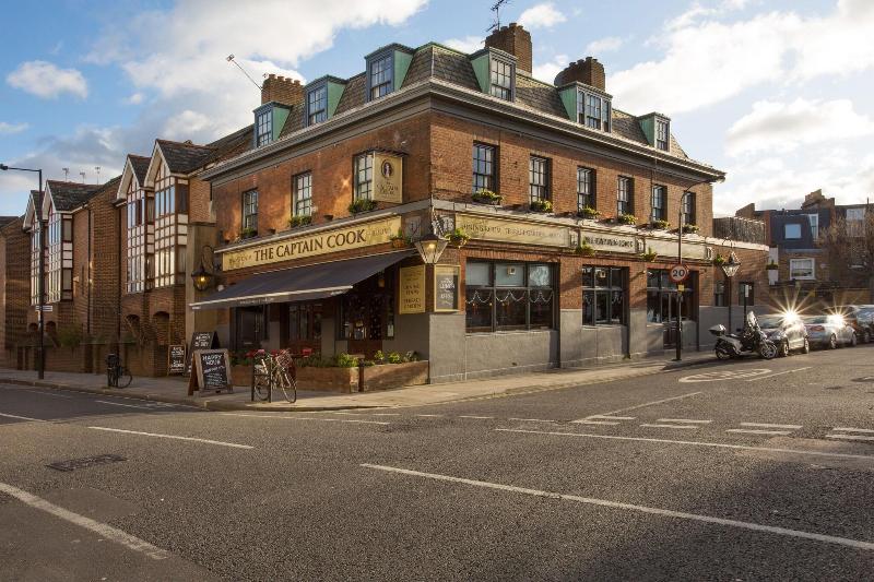The Captain Cook Hotel - Genel