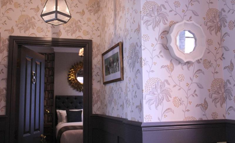 The One Tun Pub And Rooms - Bar