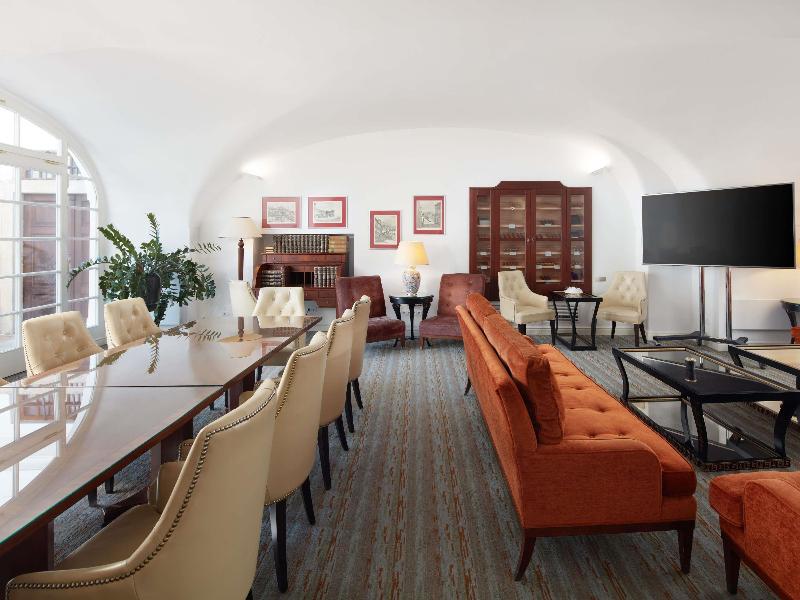 The Mozart Prague - Toplantı