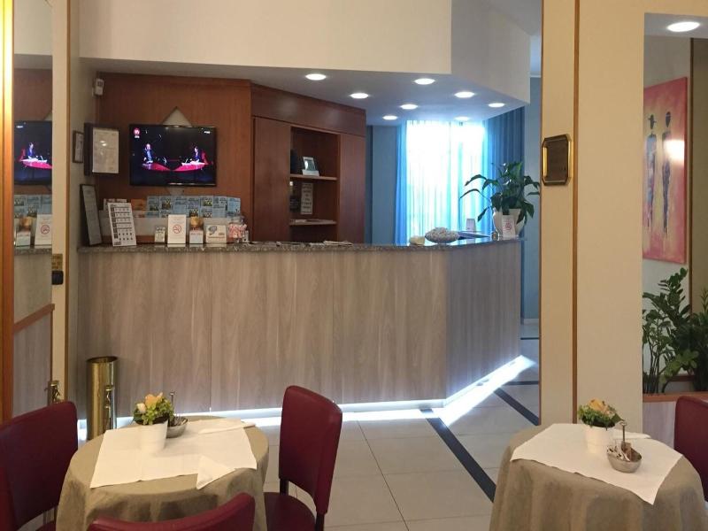 Hotel Arcobaleno - Lobi
