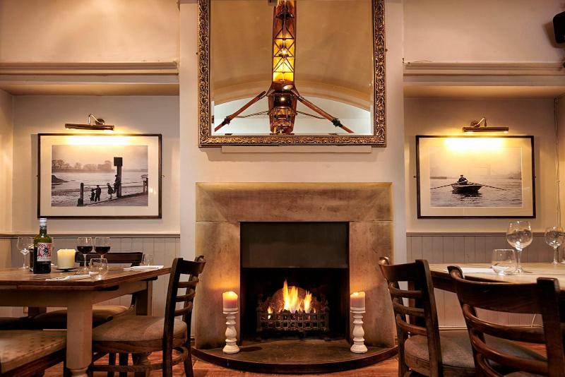 The Bridge Rooms - Genel