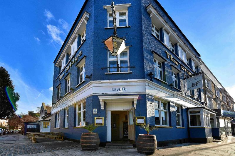 The Bridge Rooms - Genel