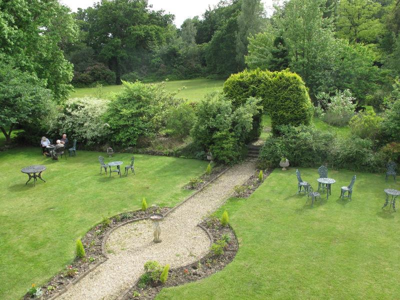 Woodlands Lodge Hotel - Genel