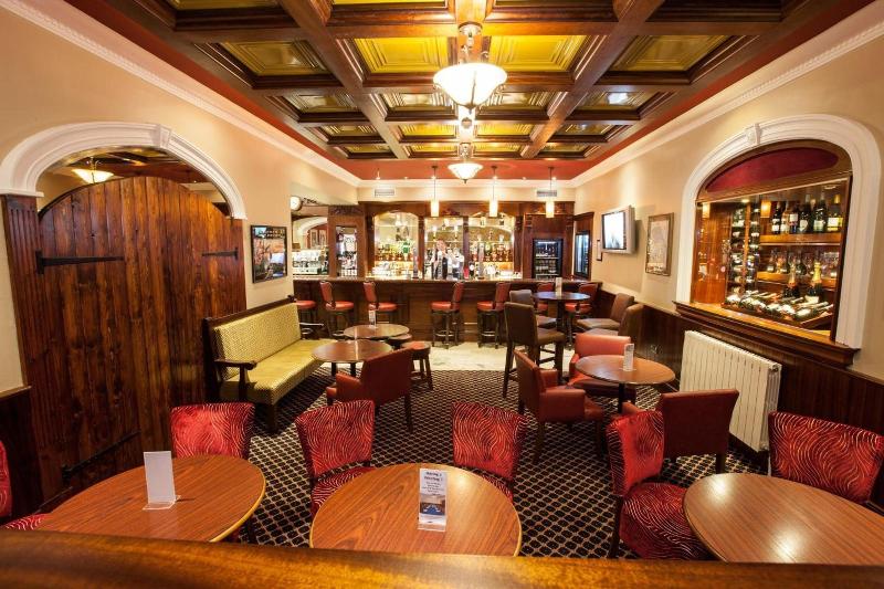 Adair Arms Hotel - Bar
