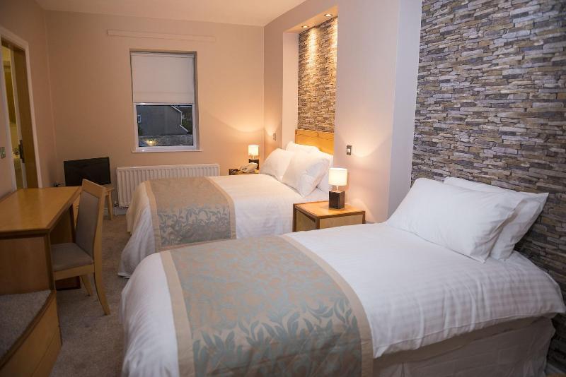 Kilmorey Arms Hotel - Oda