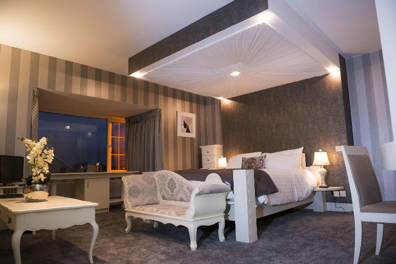 Kilmorey Arms Hotel - Oda