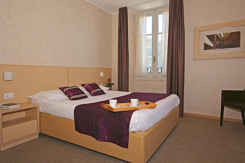 Hotel Helvetia - Oda