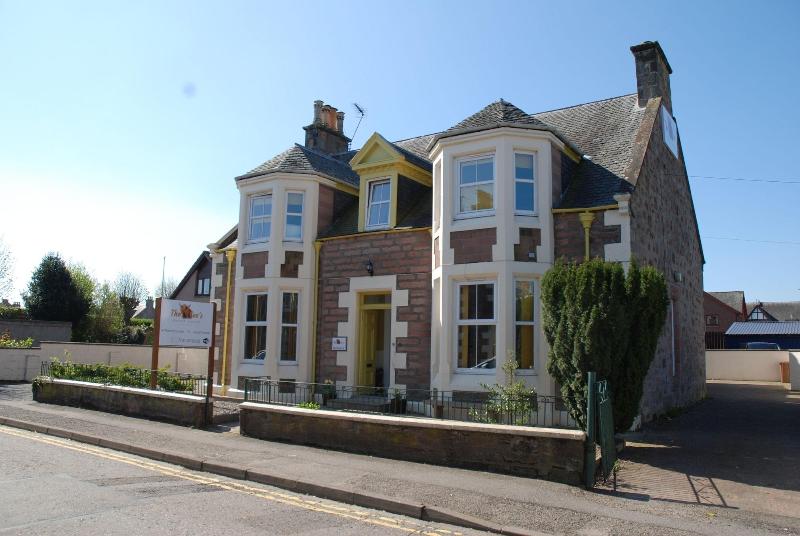 The Coo's Guest House - Genel
