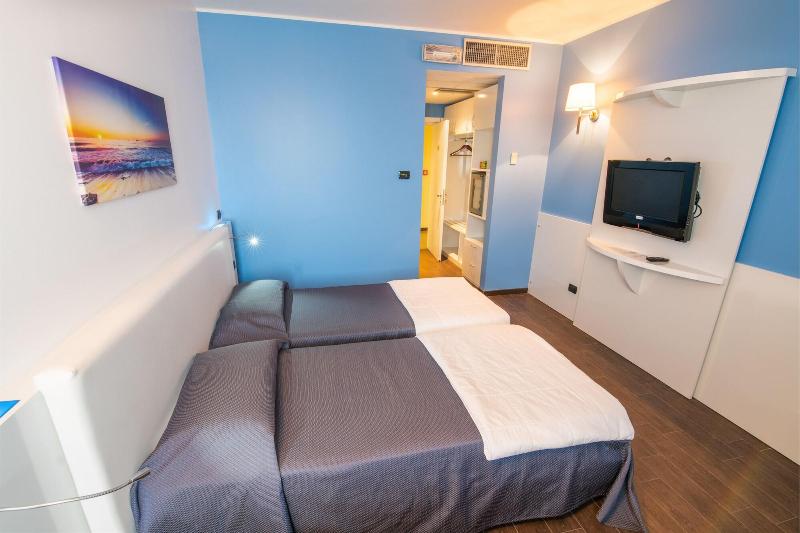 Hotel Mediterraneo - Oda