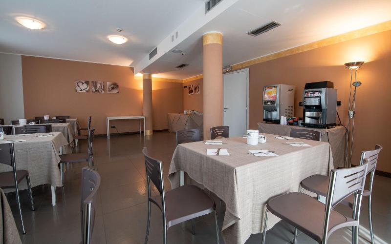 Hotel Mediterraneo - Restoran