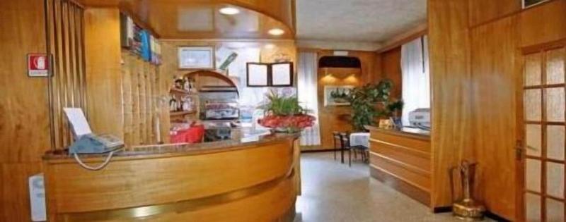 Albergo Ristorante Roma - Lobi