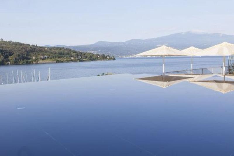 Hotel De Charme Laveno - Havuz