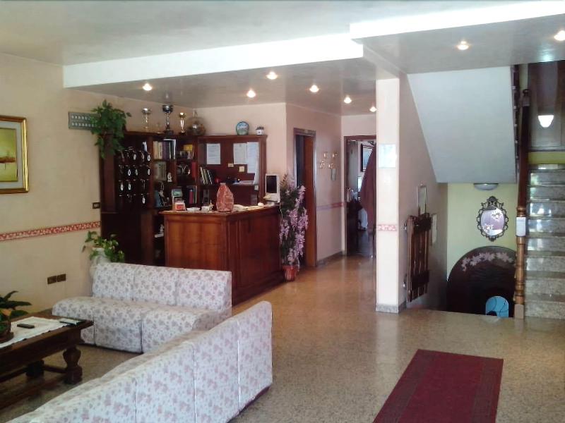 Hotel Monte Fior - Lobi