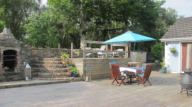 Five Oaks Bed & Breakfast - Genel