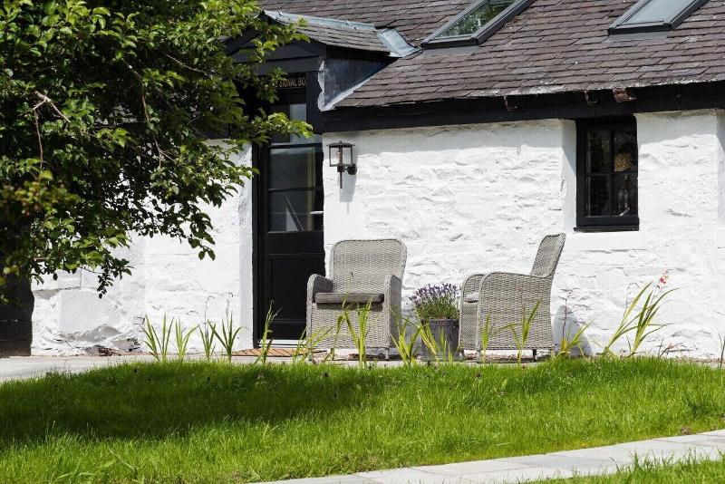 The Old Manse Of Blair - Genel