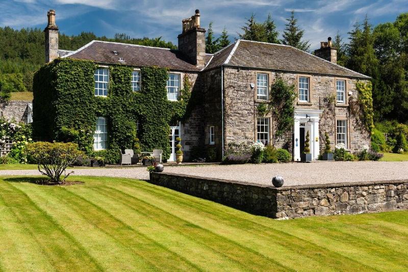 The Old Manse Of Blair - Genel